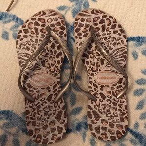 Havianas Size 6